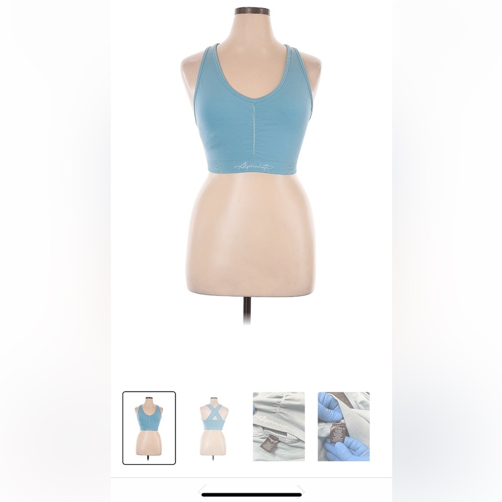 Alphalete Athletics
Size XL Sports bra